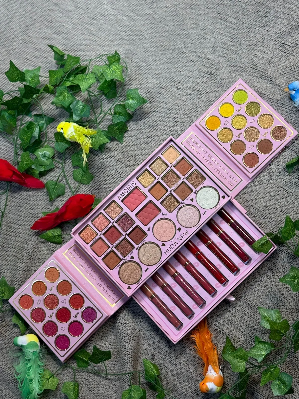 Huda New Eye Shadow Palette Book Only Love Amoiris LD7573