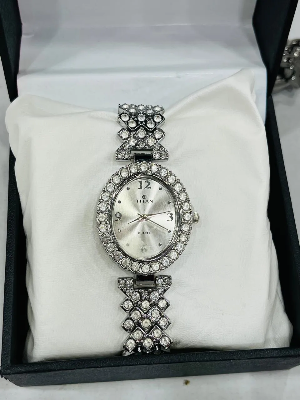 Ladies Watch Chain Black With Artificial Diamonds
