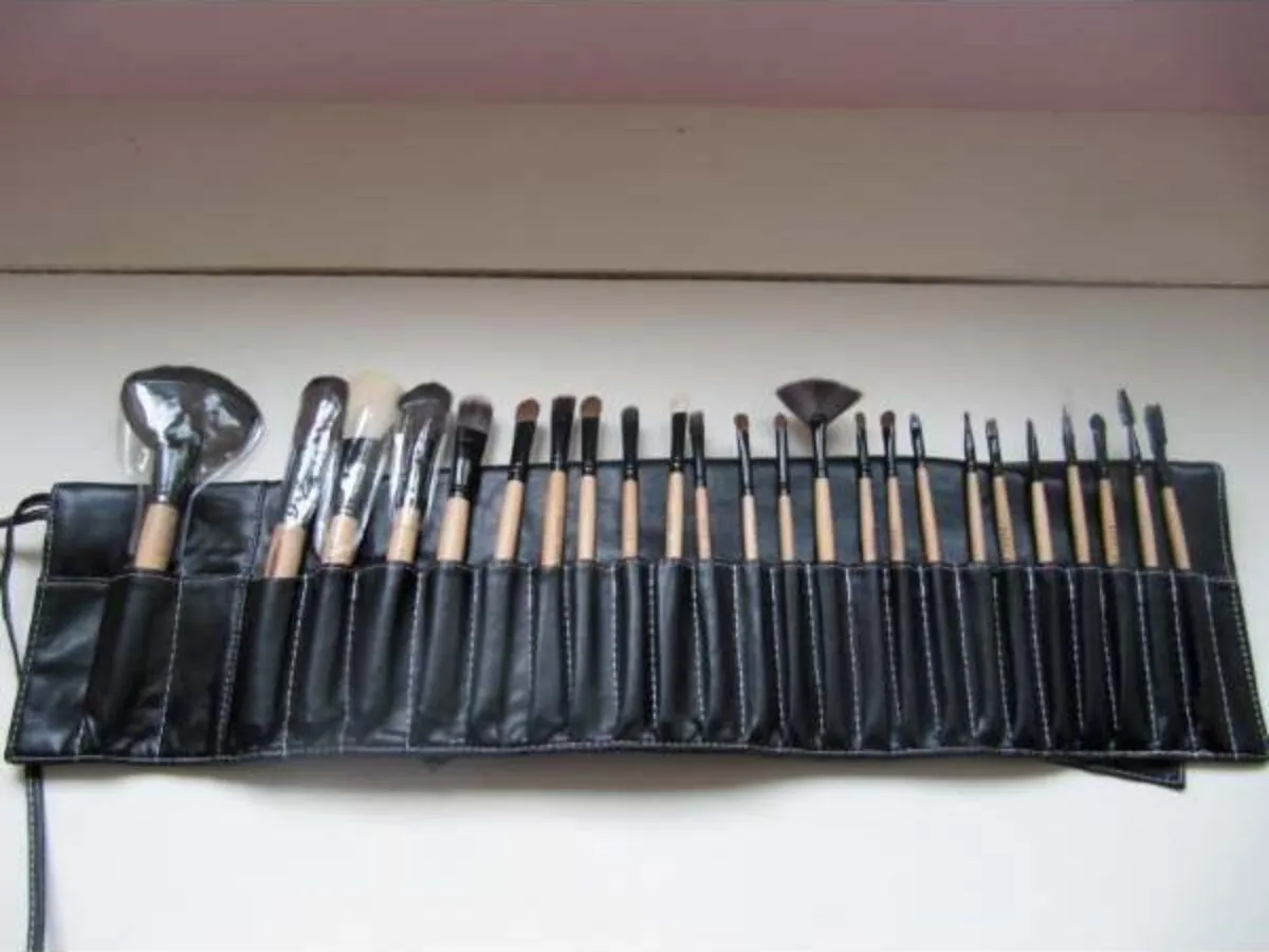 Bobbi Brown Makeup Brushes Set 32PCS